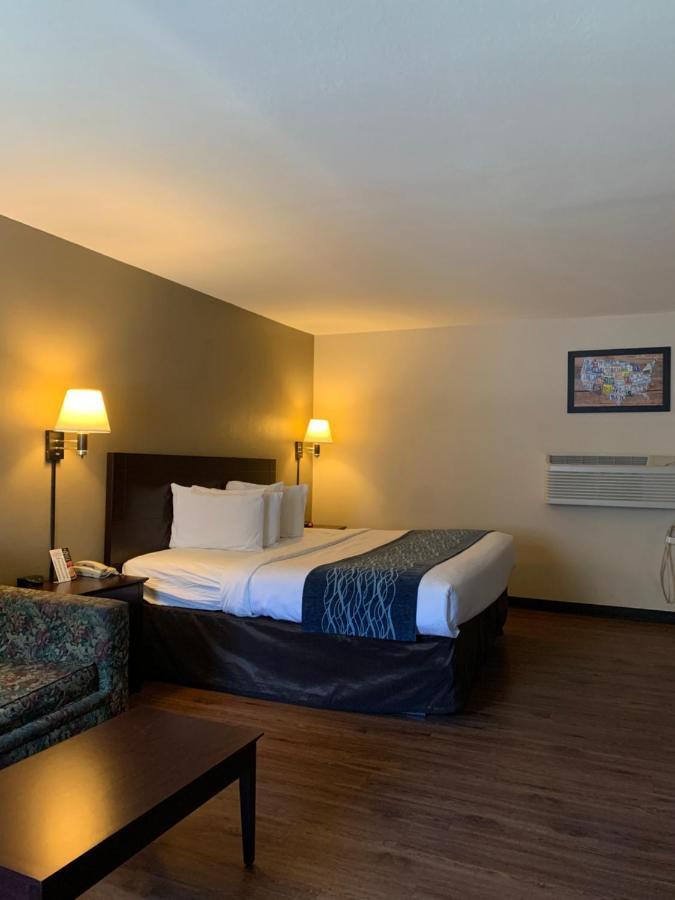 Economy Inn & Suites Ганнибал Экстерьер фото
