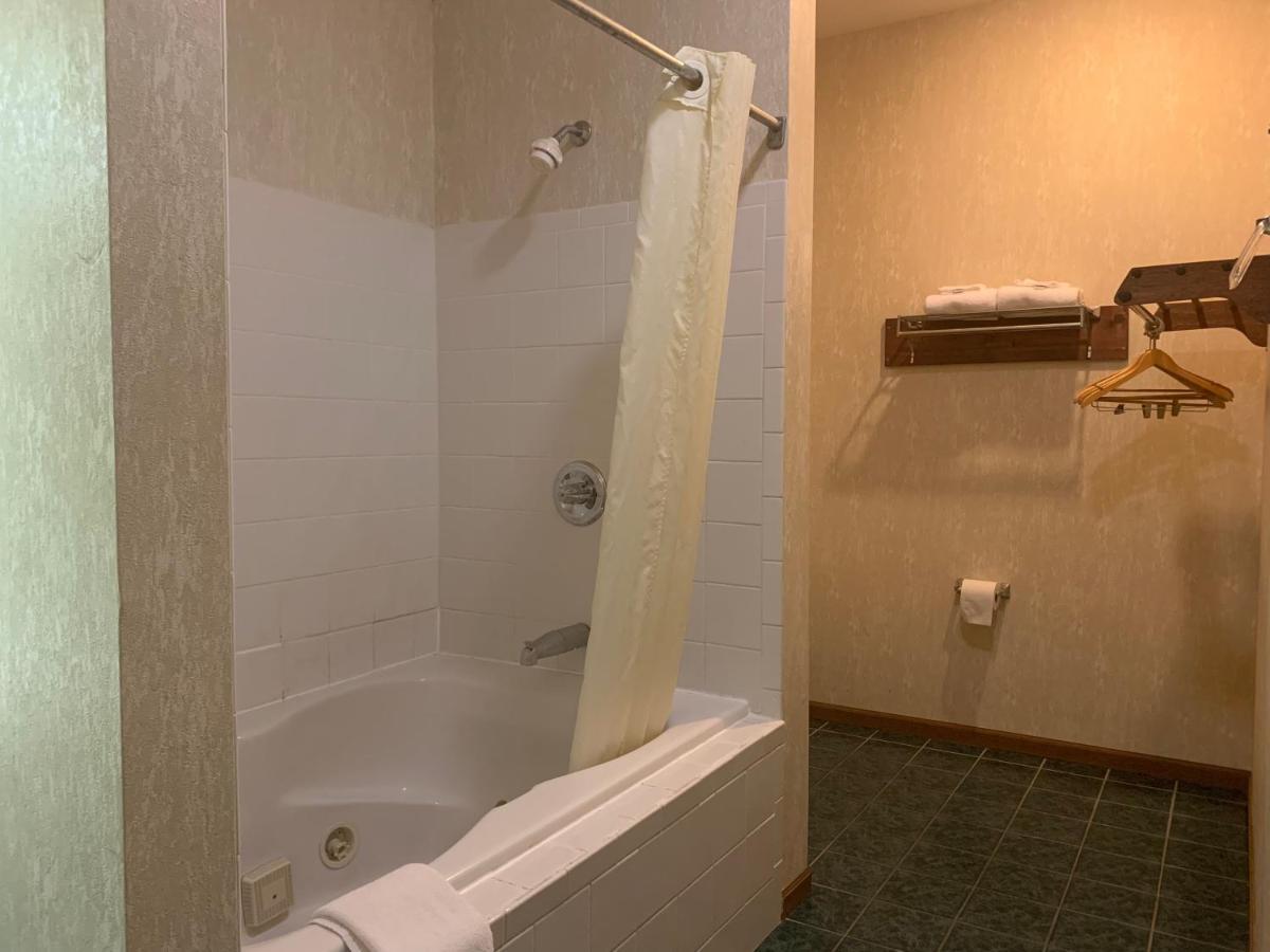 Economy Inn & Suites Ганнибал Экстерьер фото